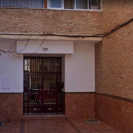 Apartamento 3 Dormitorios Frente A Hospital De Traumatologia Granada Dış mekan fotoğraf