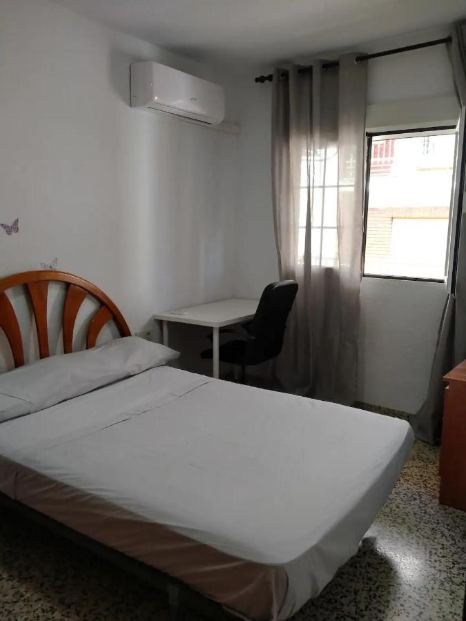 Apartamento 3 Dormitorios Frente A Hospital De Traumatologia Granada Dış mekan fotoğraf