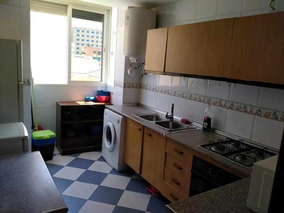 Apartamento 3 Dormitorios Frente A Hospital De Traumatologia Granada Dış mekan fotoğraf