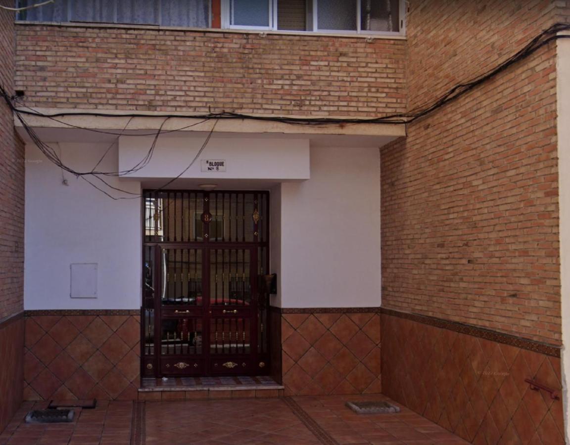 Apartamento 3 Dormitorios Frente A Hospital De Traumatologia Granada Dış mekan fotoğraf